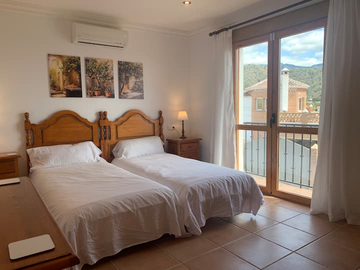 Suite Bedroom 3