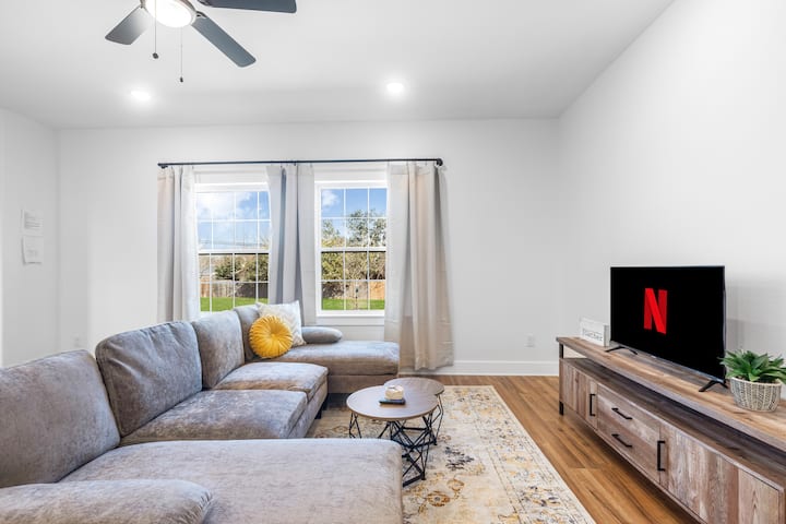 New! Prime Location –Fast Access To Stadium & Fun! - Arlington, TX
