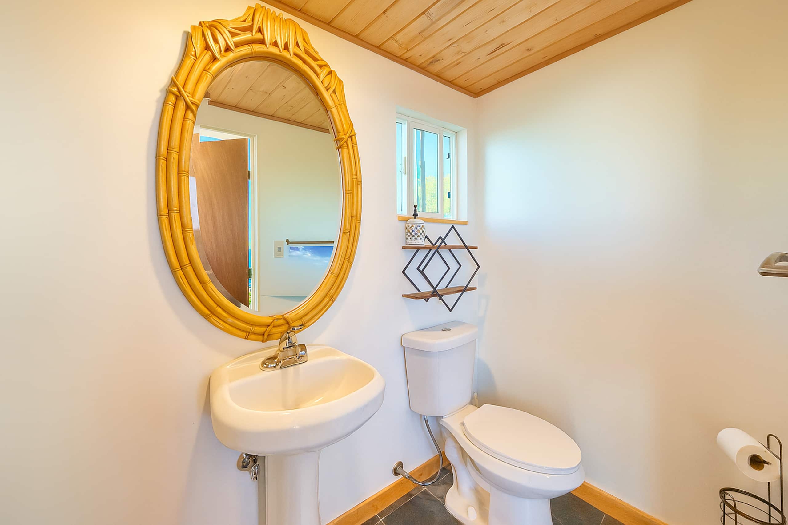 Farmhouse Estate Ocean Views, Sunrise & Waterfalls - Photo 32