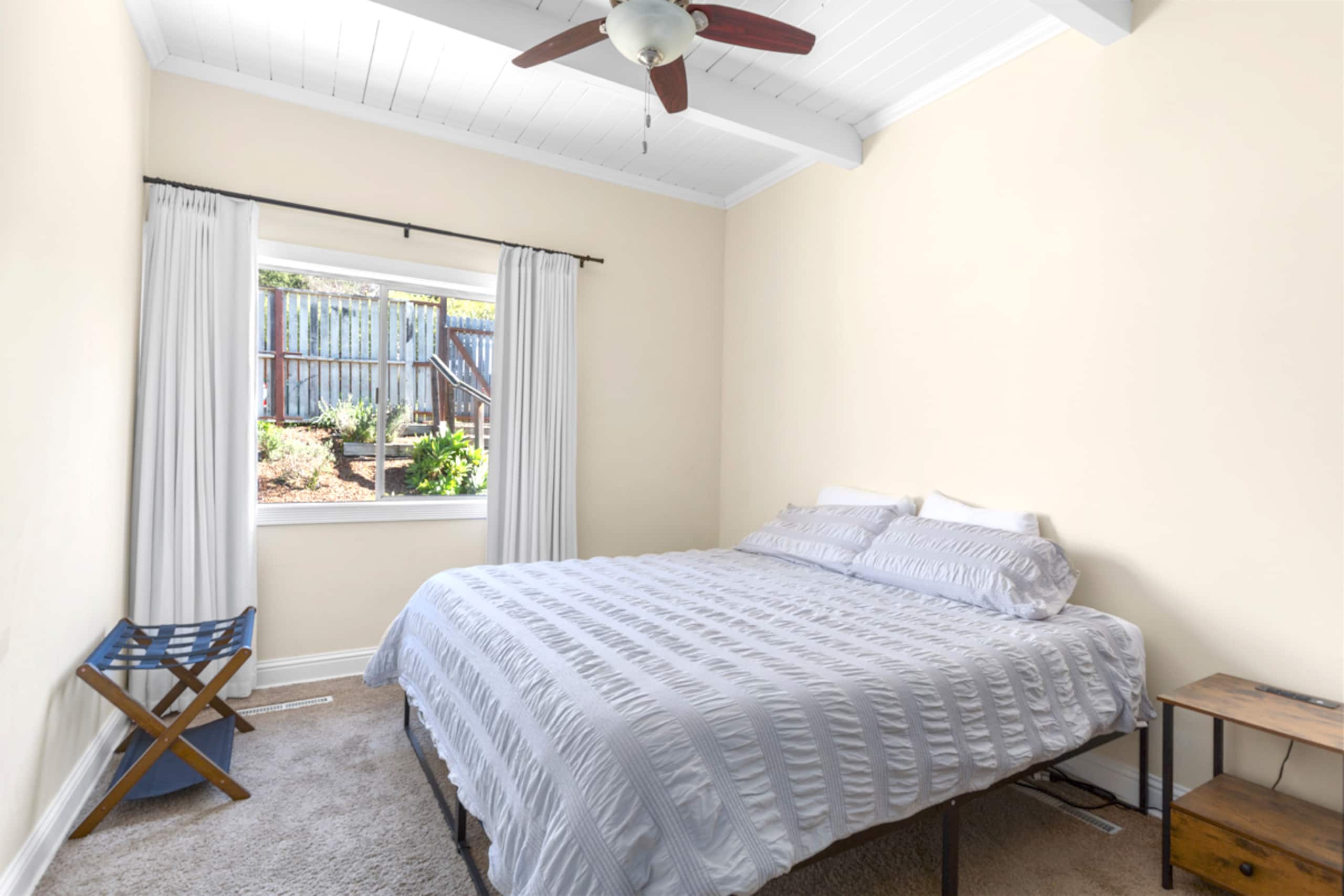 Berkeley Hills Home with Panoramic Bay Views - Photo 10
