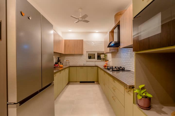 Fully equipped modern kitchen