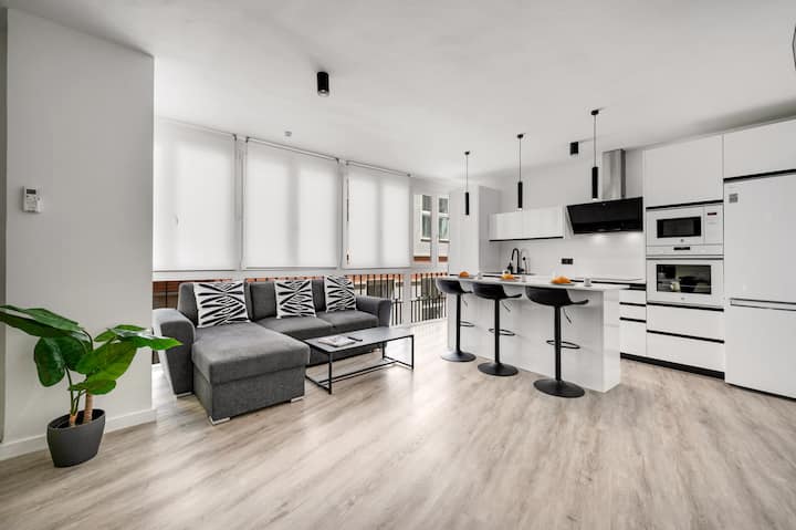 Plaza De Las Flores Luxury Apartment - Malaga