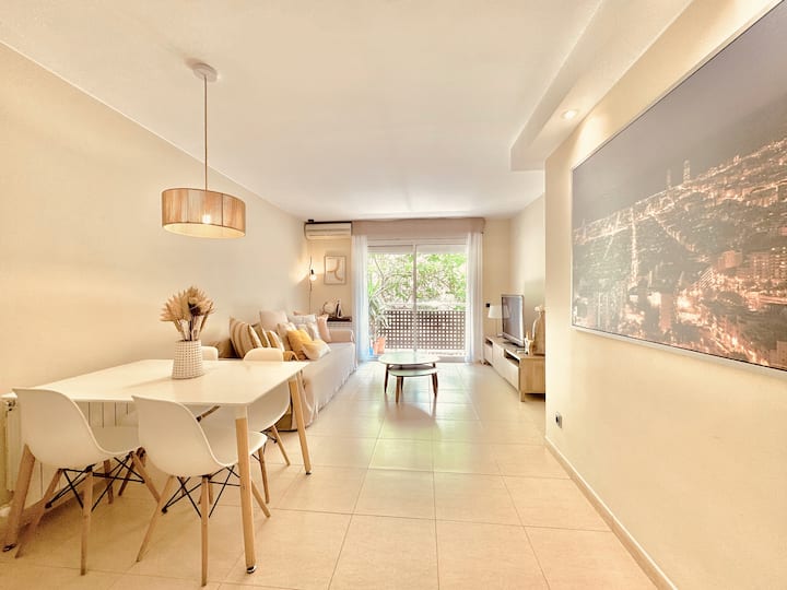Casa Natura Barcelona Fira & Camp Nou Stadium - L'Hospitalet de Llobregat