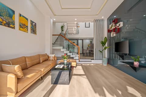 Sky House/Cozy 3BR/Free Pickup/Walk to MyKhe Beach