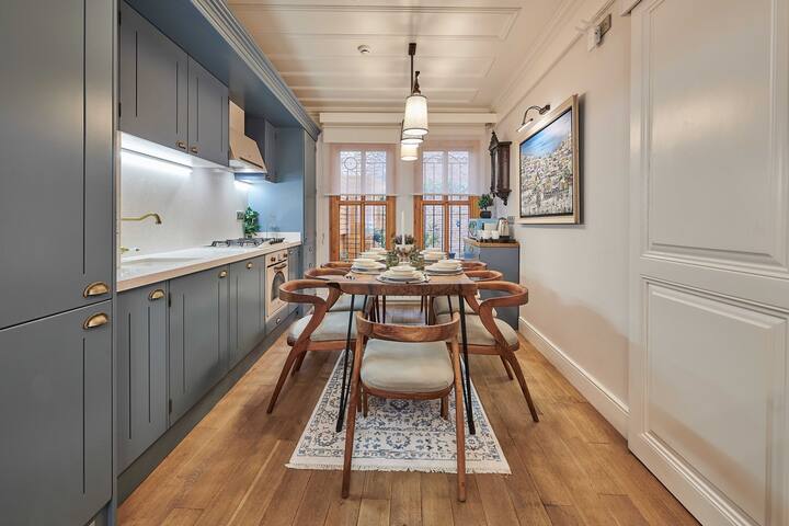 4BR/3 Bath Ottoman House w free Airport transfer!* gallery image 3