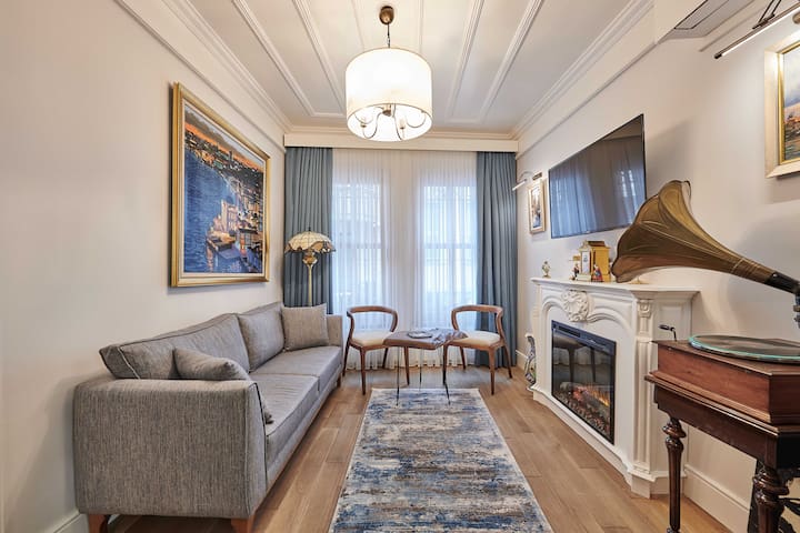 4BR/3 Bath Ottoman House w free Airport transfer!*