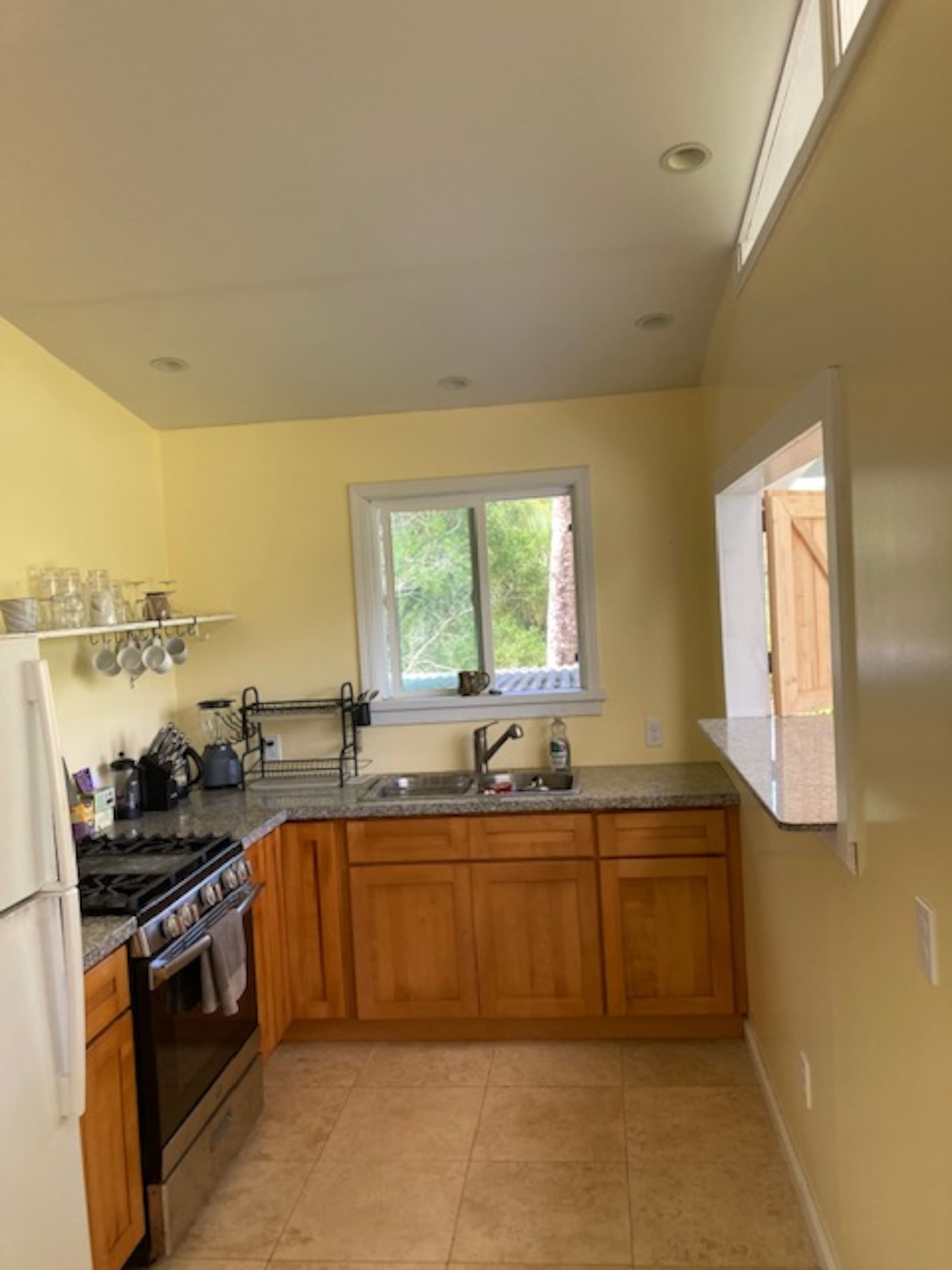 Cabin in Keaau · ★4.92 · 1 bedroom · 2 beds · 1 private bath - Image 2