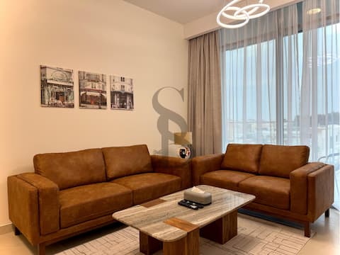 Top performing Airbnb: Amazing View Luxury 2Br + Extra Room 6 Sleeps in Al Wasl