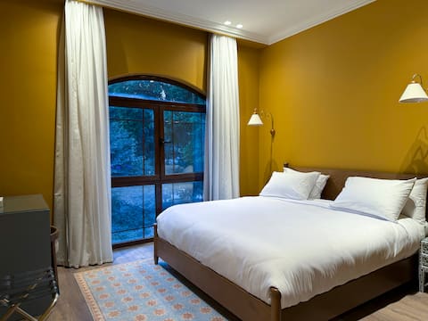 2BR Apartment with Terrace & Pool Access