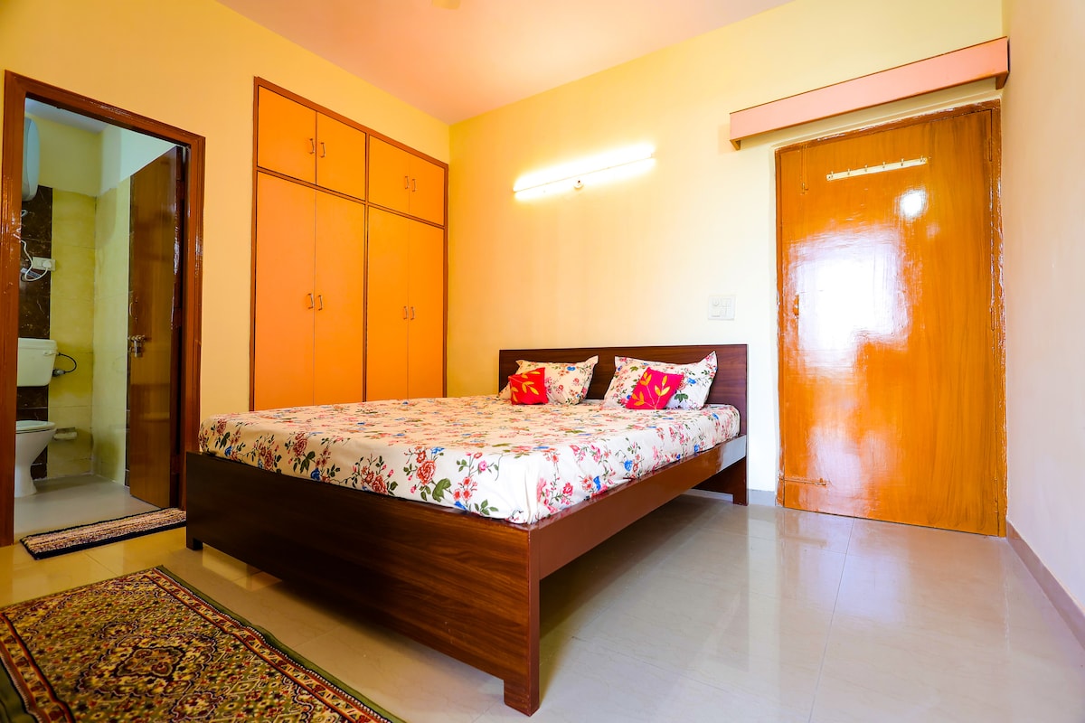 საძინებელი 1