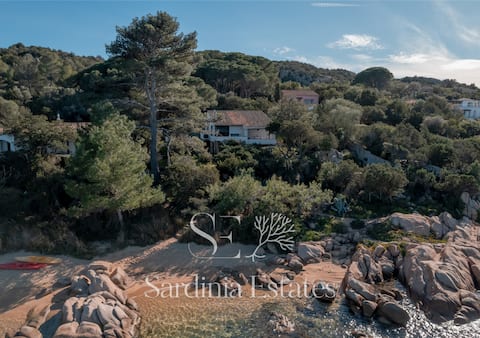 10 meters to the beach Villa Sandalia