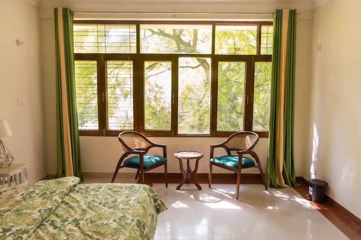 Zen Oasis (3bhk Duplx + Terrace 10 Mins Airport) - Delhi