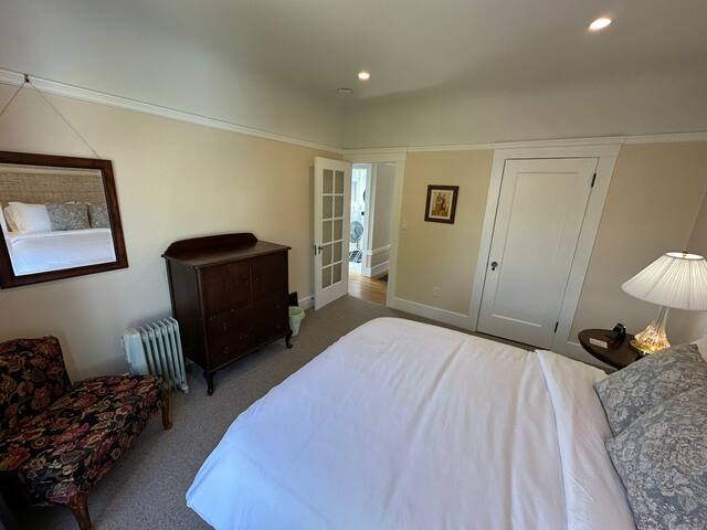 Noe Valley Gem – Steps to 24th Street & J Train gallery image 5