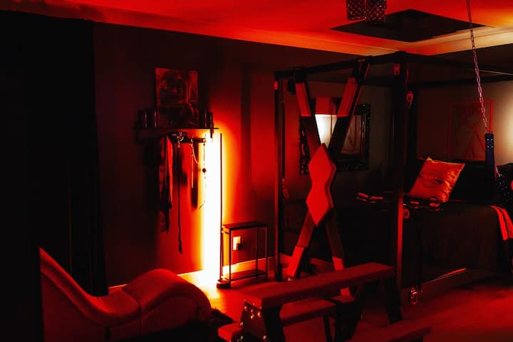 The Lovers’ Lair Adult Theme Kinky Couples Getaway