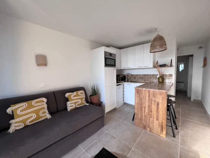 Appartement Pour 4 Avec Vue Mer, Piscine, Et Pkg - Cannes