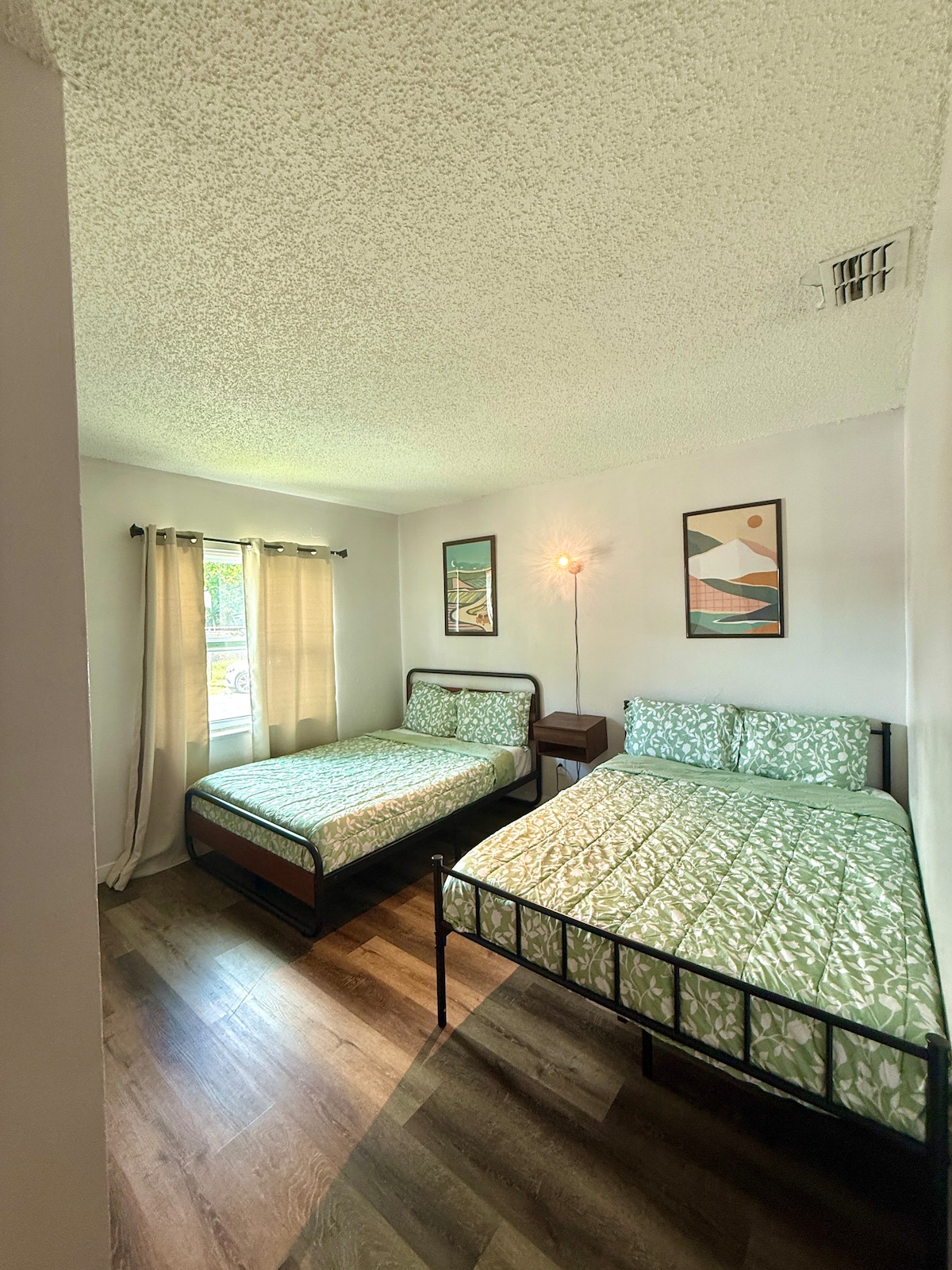 غرفة النوم 2