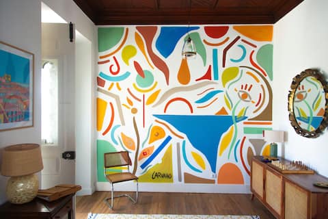Airbnb em destaque: Historic, luxury central villa, 5 bed, heated pool em Foz Do Arelho