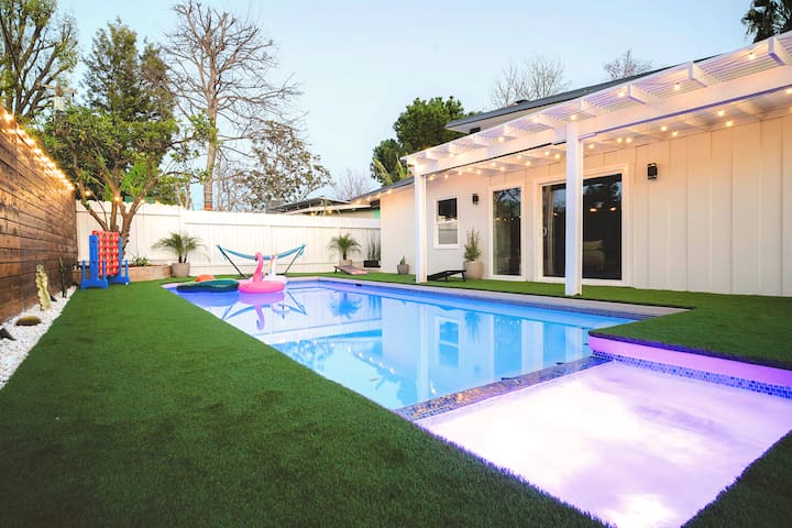 Modern Pool House I 4Beds I Spa I Game Room