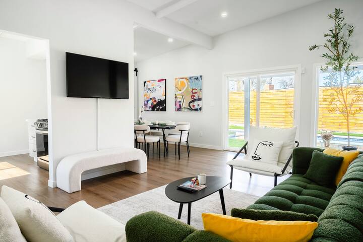 Modern Pool House I 4Beds I Spa I Game Room gallery image 3