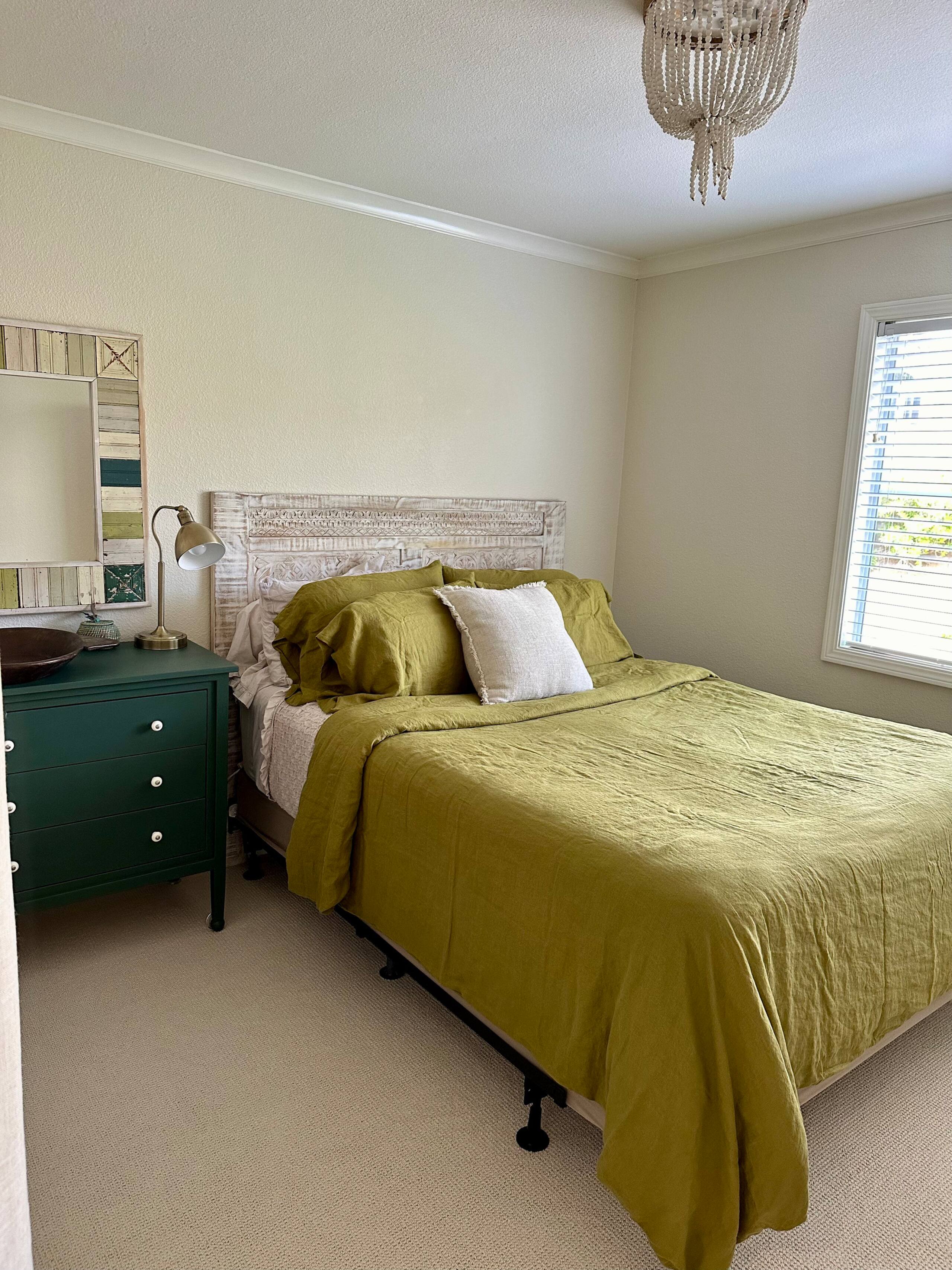 Home in South San Francisco · ★4.94 · 4 bedrooms · 4 beds · 3 private baths - Image 9