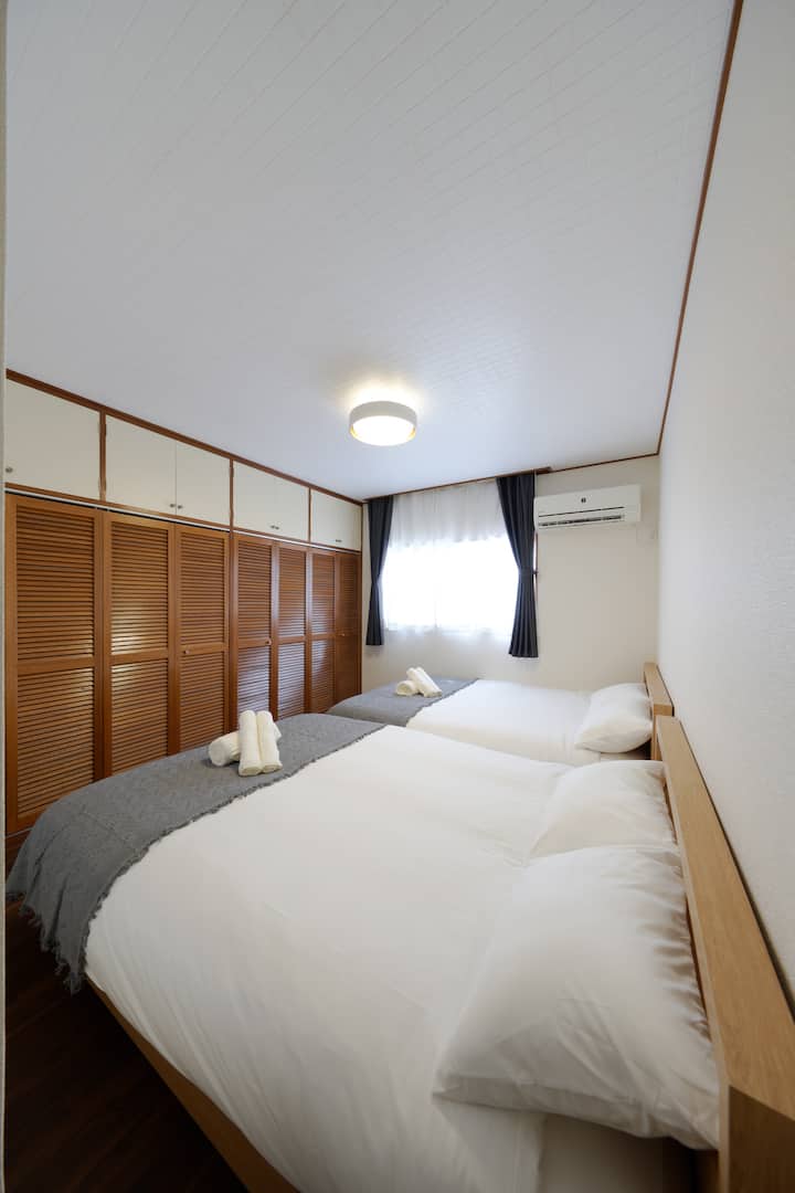 ห้องนอน 2: 2 เตียงคู่