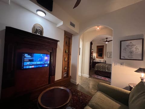 Top Airbnb: Studio at Casa Cascada in Downtown DeLand in De Land