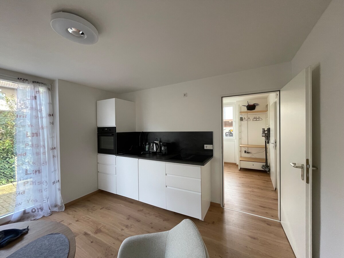 Top Airbnb: Bright 1-room apartment, first floor en Leverkusen