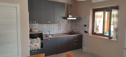 Annuncio Airbnb popolare: Villetta Aurora, a short walk from the SEA a Pizzo