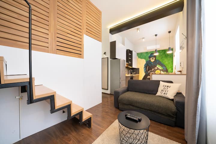 City Park Corner Loft - Bold Design, Ac + Comfort - Budapest
