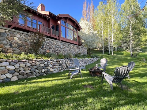 Luxury Home with Hillside Elkhorn Views