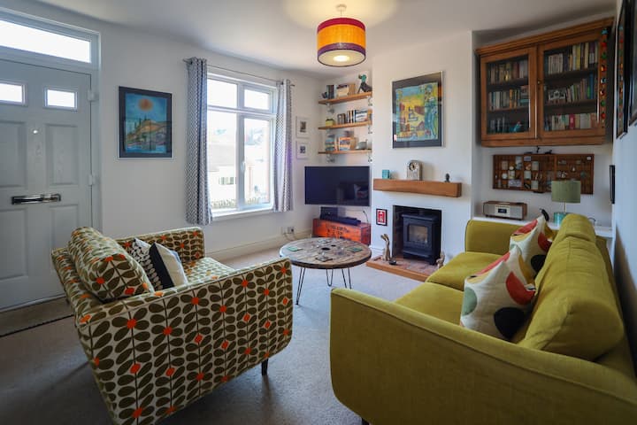 Vibrant Home, Minutes To Town, 2 Parking Spots - Ross-on-Wye