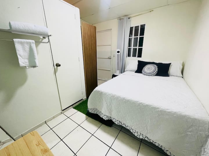 غرفة النوم 1