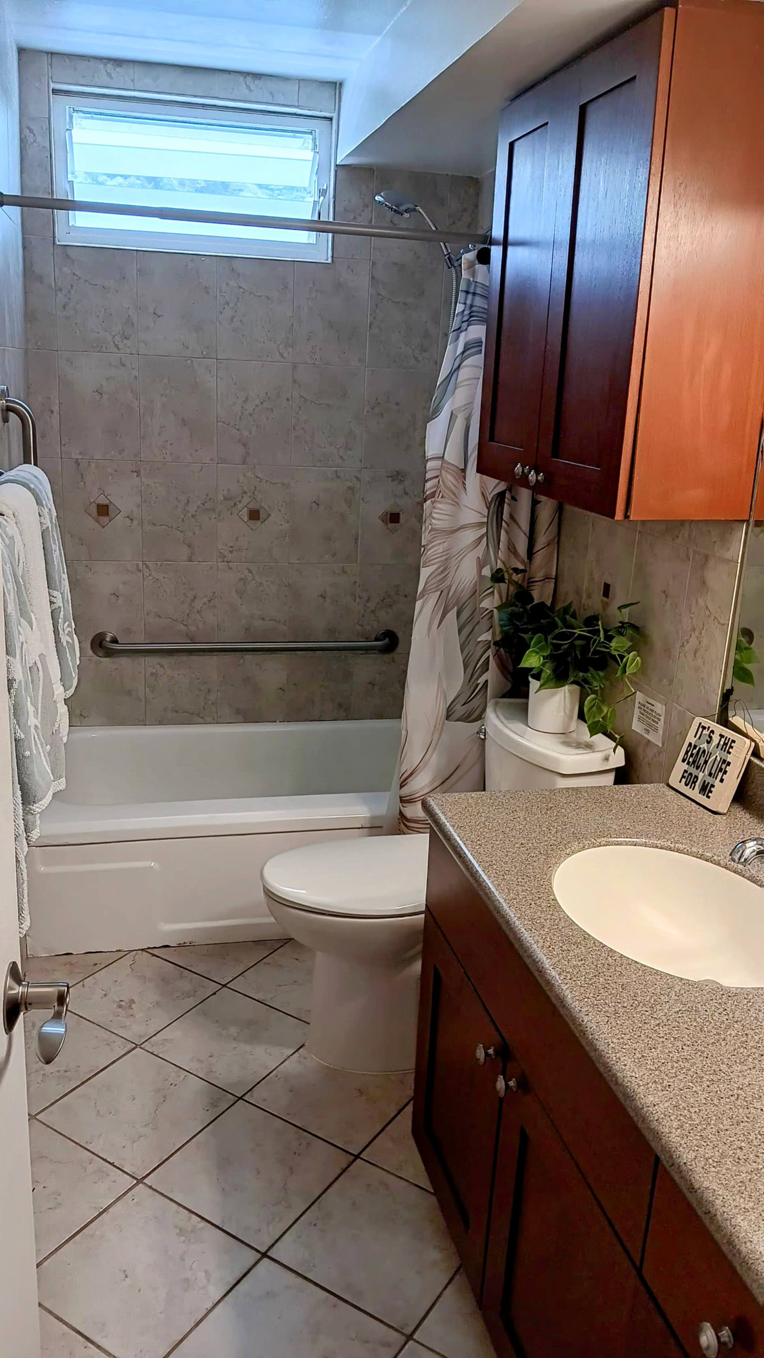 Condo in Hauula · ★4.7 · 1 bedroom · 2 beds · 1 private bath - Image 37
