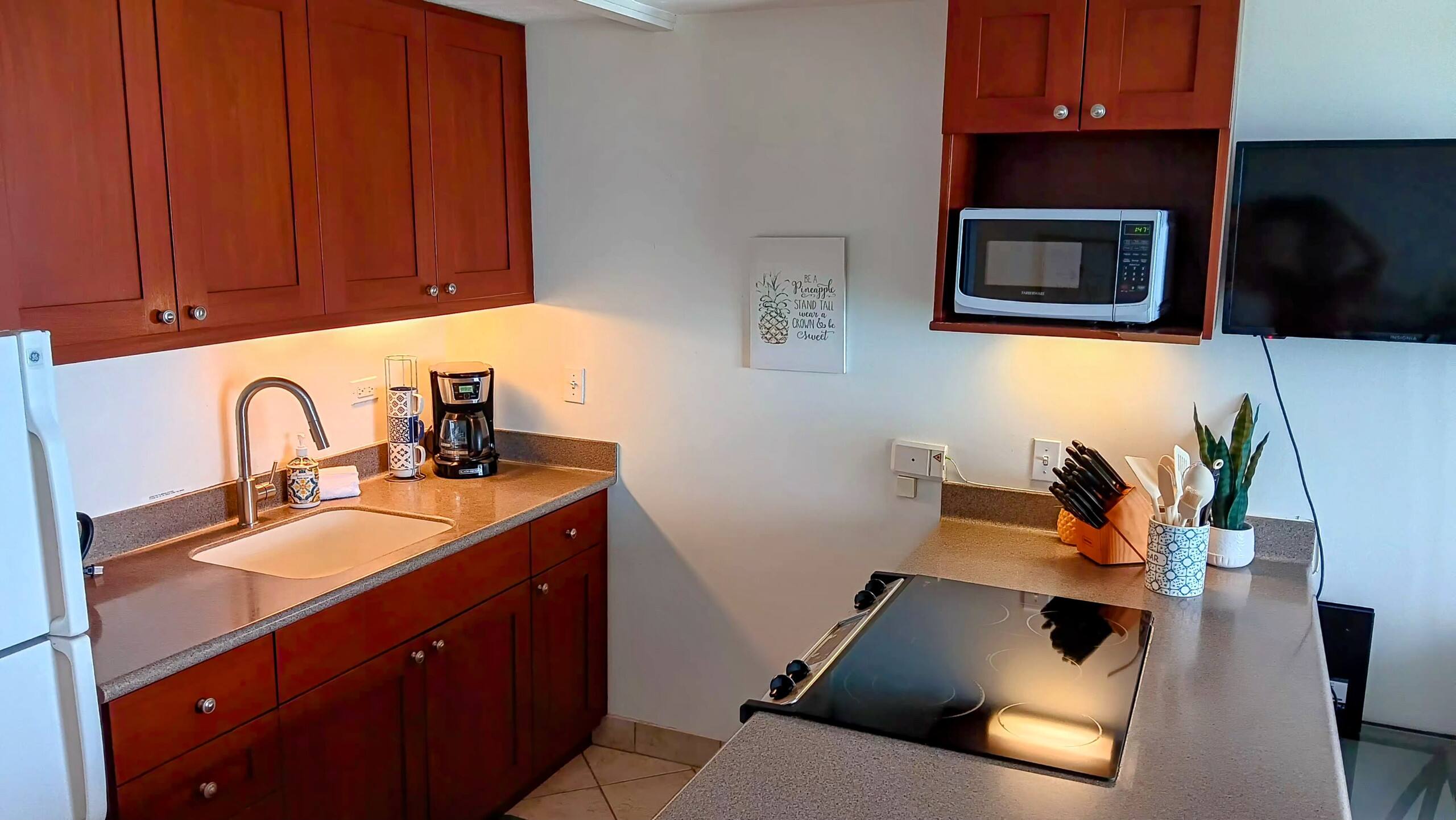 Condo in Hauula · ★4.7 · 1 bedroom · 2 beds · 1 private bath - Image 42