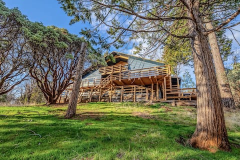 River Haus • Spa Nights & Sequoia Mountain Sunsets