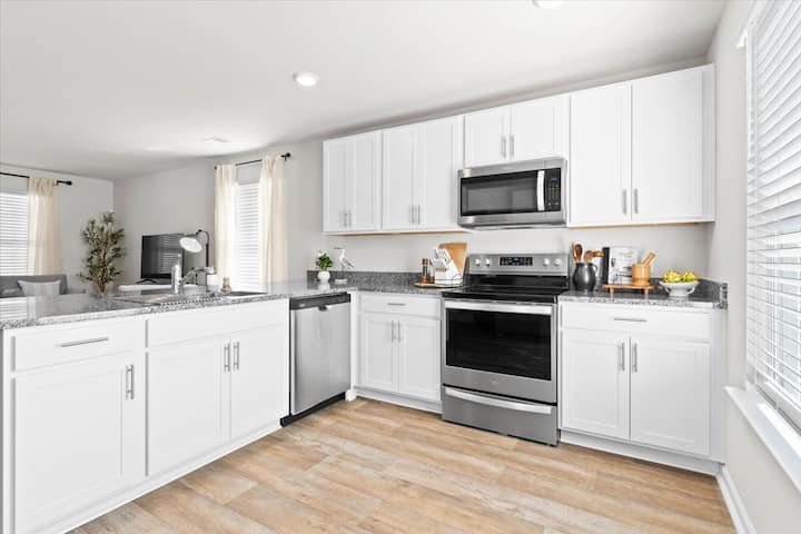Superhost | Modern 3br Coastal Retreat | Near Oib - Ocean Isle Beach, NC