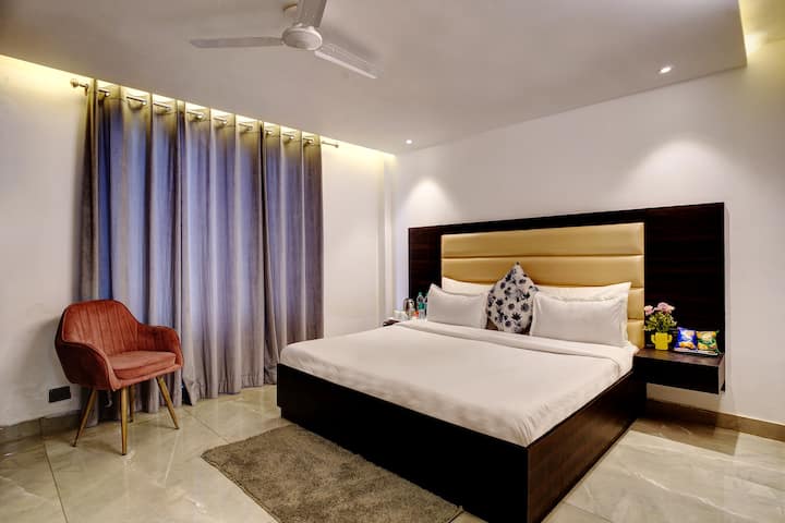 4 Bhk Luxury Villa | Peace | Hill View | Nainital - Nainital