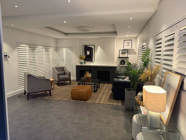 Comfort Cove. gallery image 3