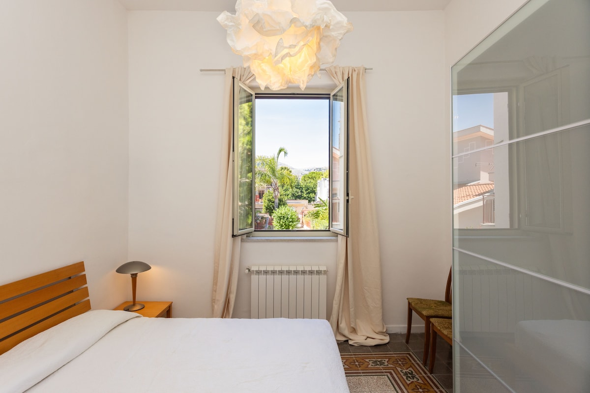 საძინებელი 1