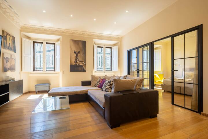 Duomo Royal 3 BDR 2BTH gallery image 4