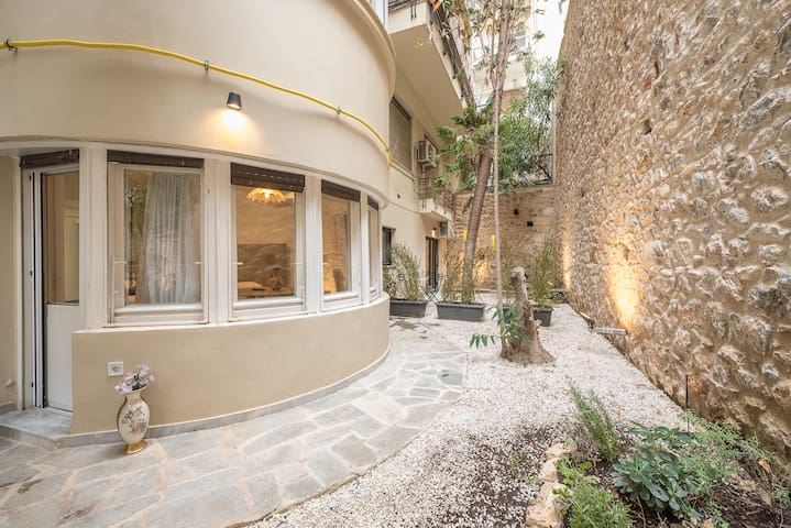 Like Home Property Management managed Airbnb listing 3