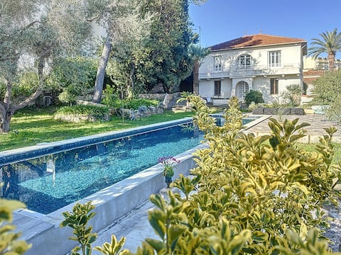 210 m2 - 5 Bedroom Villa, 5 Bathrooms