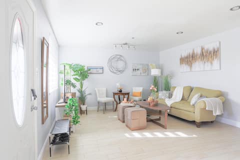 Near Apple & Google | 3 Parking | Monthly Discount