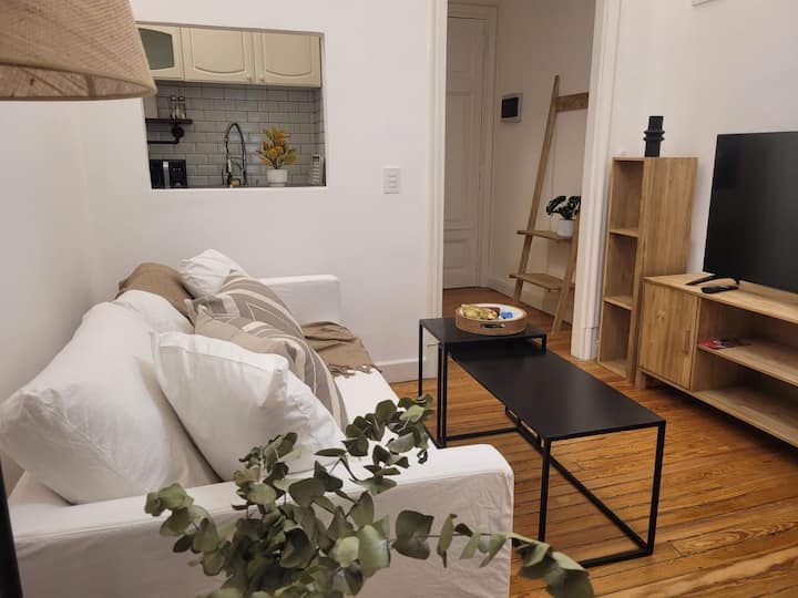 Двухкомнатная квартира с мебелью в Retiro