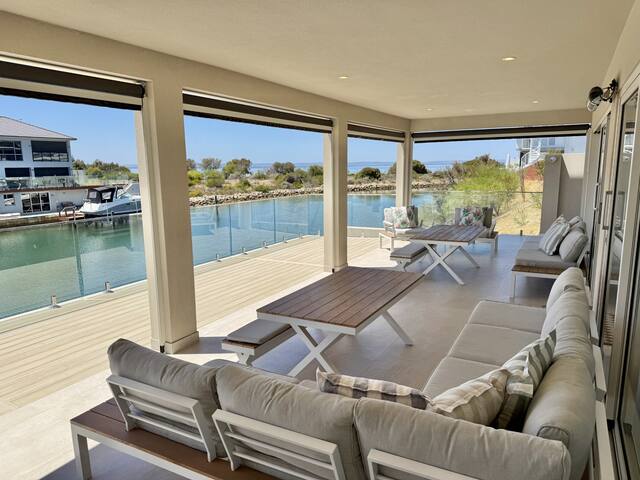 Sunrise Haven | on the Key – Relaxation awaits gallery image 5