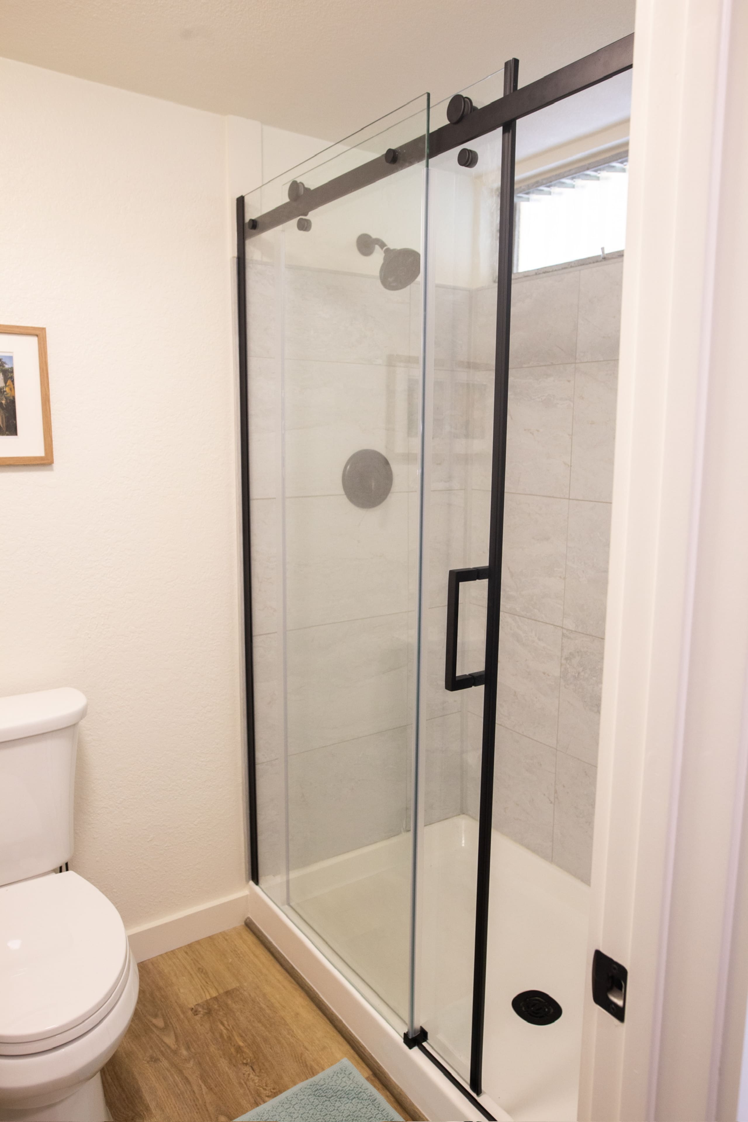 *NEW AC* Remodeled Studio w/ Kitchenette - Photo 8