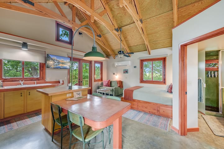Studio @ Montesino Ranch With River Access & Pool! - Wimberley, TX