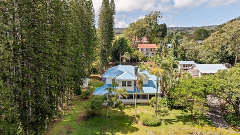 NEW! 6BR Estate - With Pool and Fitness Studio!