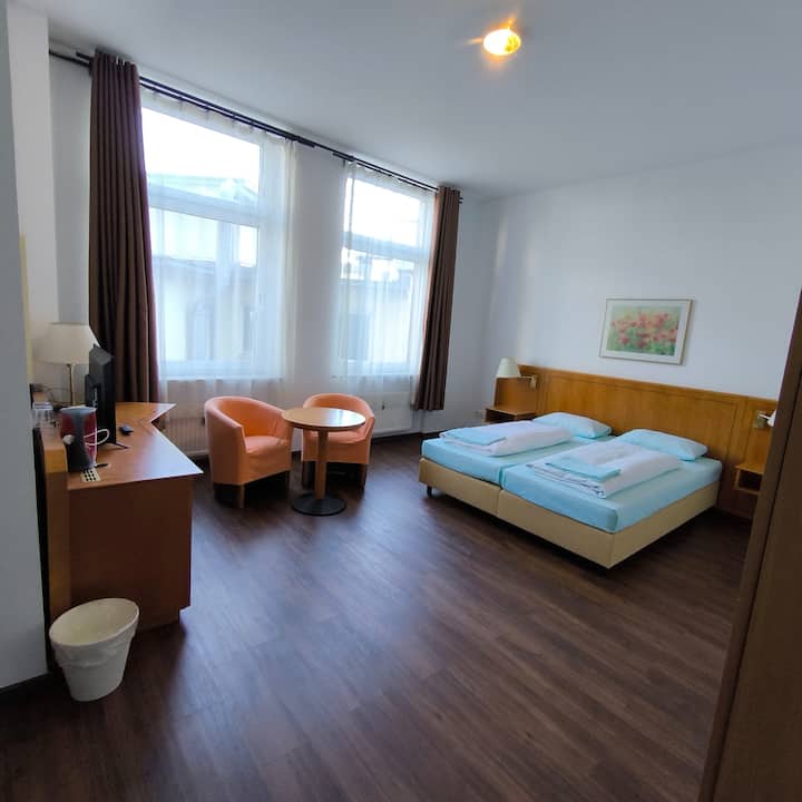 غرفة النوم 2