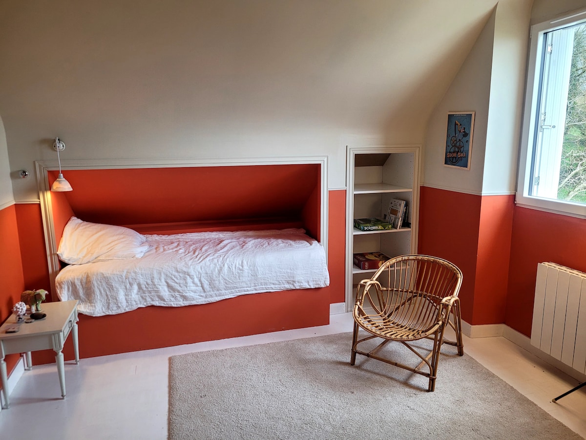 غرفة النوم 2